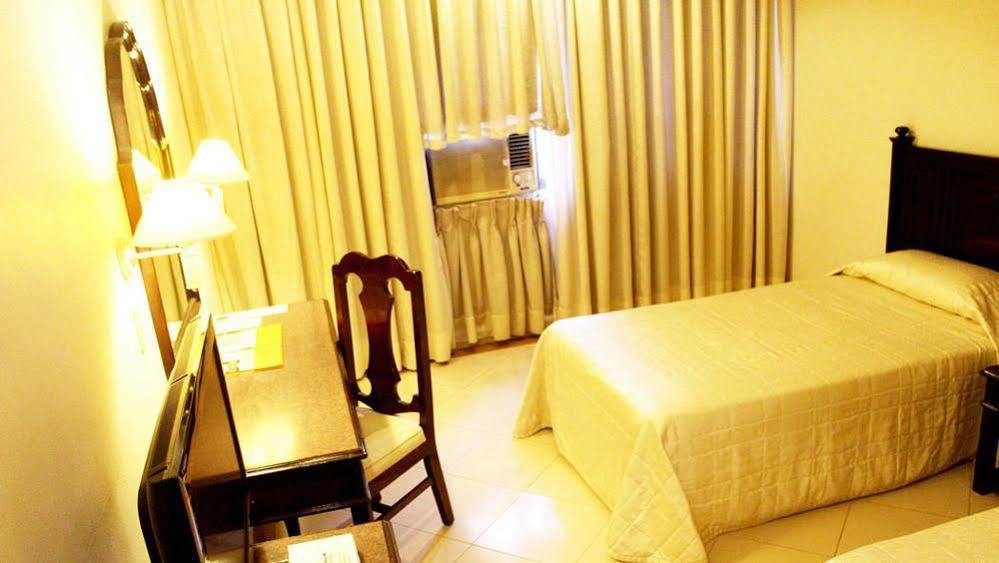 Pryce Plaza Hotel Cagayan de Oro Exterior photo