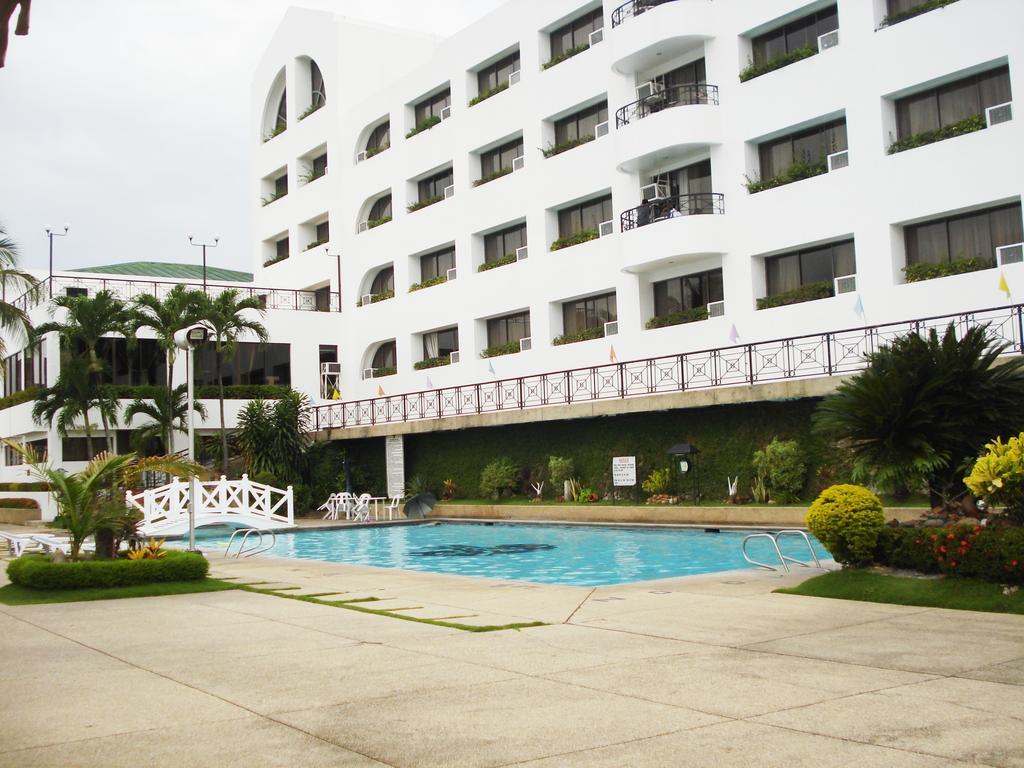 Pryce Plaza Hotel Cagayan de Oro Exterior photo