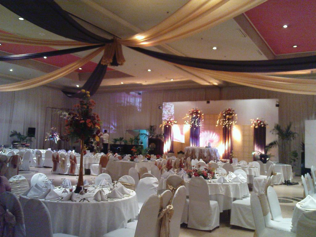 Pryce Plaza Hotel Cagayan de Oro Exterior photo
